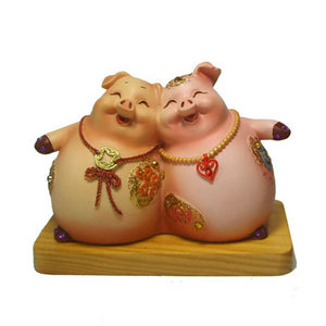행복한 돼지 한쌍부부화목